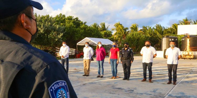 Presentan a encargado de despacho de la dirección general de Seguridad Pública y Tránsito Municipal de Isla Mujeres