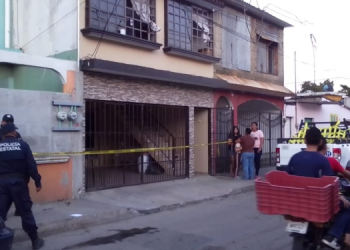 Adolescente se suicida mientras su madre veía la televisión con su pareja