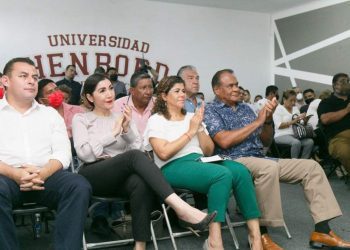 El dinosaurio ‘mueve aún la patita’