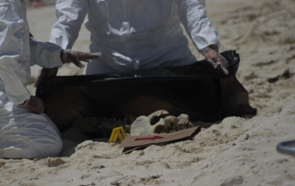 Hallan restos humanos en playa Gaviota Azul de Cancún