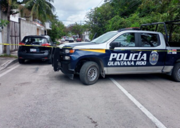 Hallan dos cuerpos embolsados en Playa del Carmen