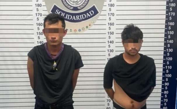 Detienen a dos narcomenudistas armados y con radios en Playa del Carmen