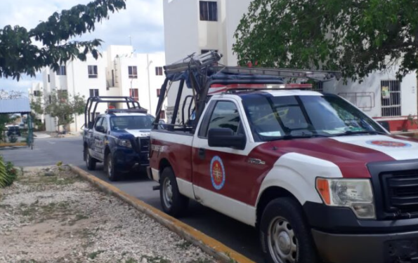 Bomberos salvan a niña en aprietos; quedó atrapada en un protector