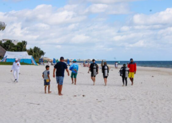 Frente Frío 35 provoca cierre de puerto en la Riviera Maya para embarcaciones menores