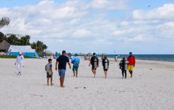 Frente Frío 35 provoca cierre de puerto en la Riviera Maya para embarcaciones menores