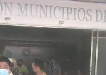 Conato de incendio en el Palacio Municipal de Cozumel alerta a habitantes