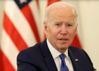 Joe Biden se reúne con ministros de Ucrania en Polonia