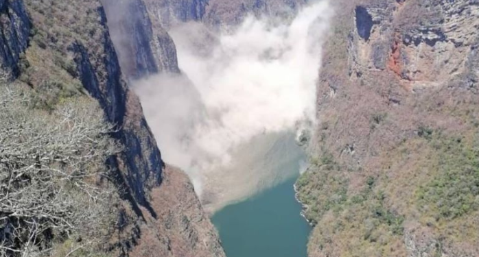Derrumbe de hoy en Cañón del Sumidero en Chiapas, cerca del «caído» de 2020