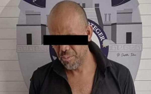 Aseguran a hombre por robar un supermercado y amenazar con arma blanca a un empleado