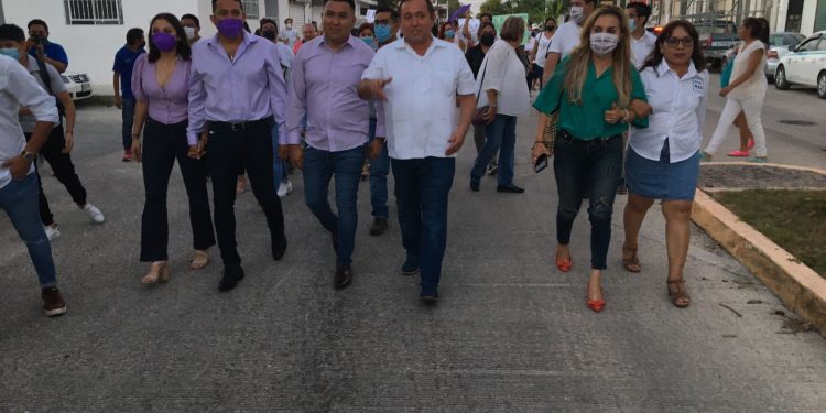 Registra MAS fórmulas para diputados en Distritos 9 y 10