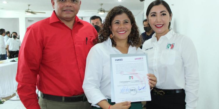 Leslie, una gran candidata: ex Gobernador de Yucatán