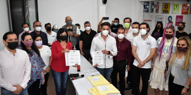 Ex boxeador profesional Rudy López va por una diputación por el PRI