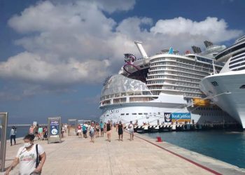 Recibe Cozumel el crucero más grande del mundo