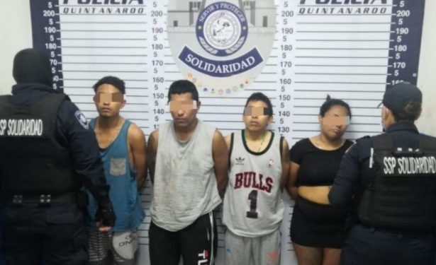 Detienen a 4 individuos con narcóticos y un arma de fuego en Playa del Carmen