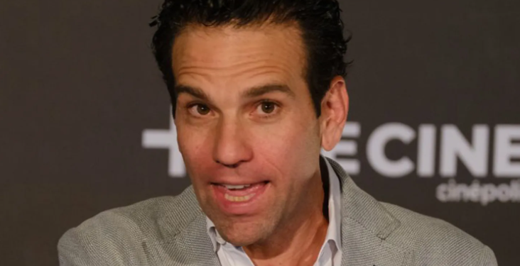 Carlos Loret, el «Lord Montajes» tiene varios departamentos