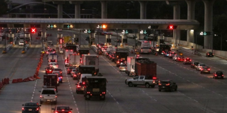 Bloqueo de más de 6 horas tráfico pesado en la autopista México-Cuernavaca desde CDMX
