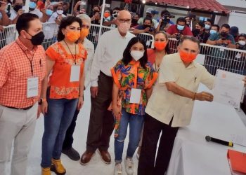 Ludivina Menchaca y sus simpatizantes aún no definen a quien apoyarán
