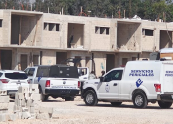 Encuentran el cuerpo de un hombre asesinado junto a obra en construcción en Cancún