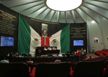 Avala XVI Legislatura reforma para dotar de autonomía a la UQROO