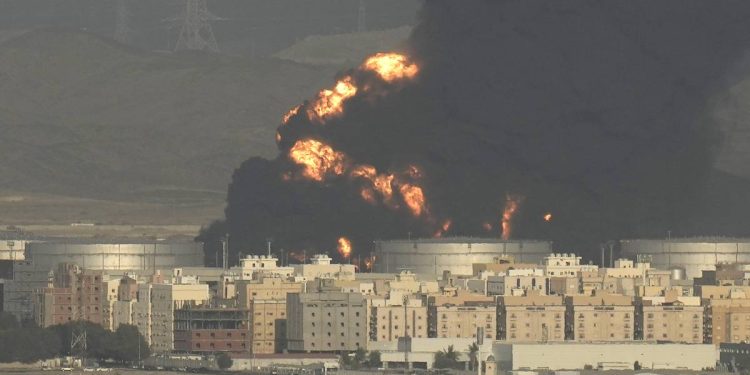 Se reporta incendio cerca del circuito de Yidda, Arabia Saudita