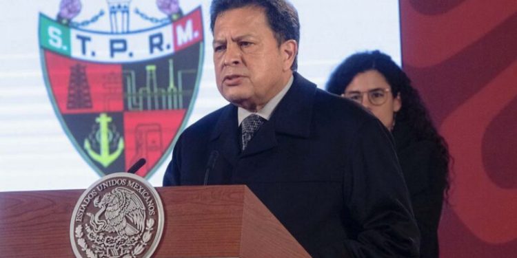 Ricardo Aldana acudió a su primer acto como líder del Sindicato de Trabajadores Petroleros