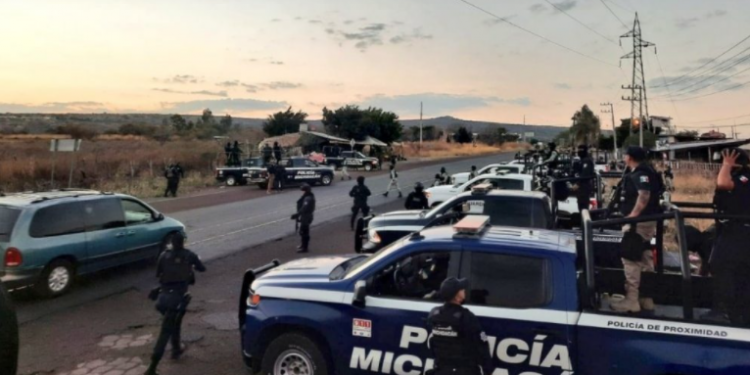 FGE de Michoacán informa que ya identificó a 11 víctimas del ataque en un velorio