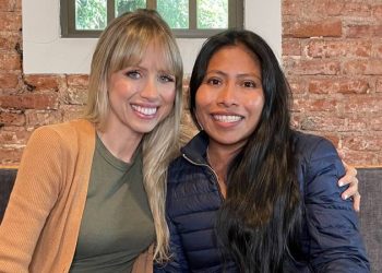 Luego de la polémica, Yalitza Aparicio y Superholly se reúnen para una colaboración