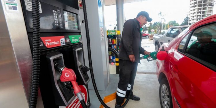 Precios de combustibles han sido afectados a nivel internacional: Profeco
