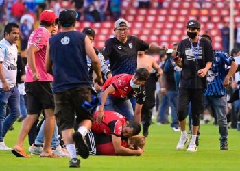 Enfrentamiento entre Querétaro vs Atlas se vuelve escándalo internacional