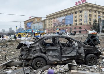 Ataque de Rusia deja al menos 10 muertos y 35 heridos en Járkov-Ucrania