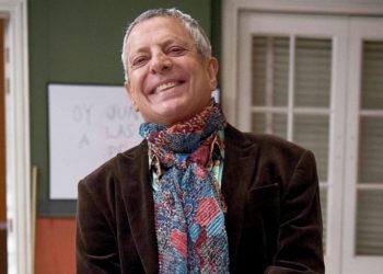 César Bono sigue hospitalizado por problemas de Salud