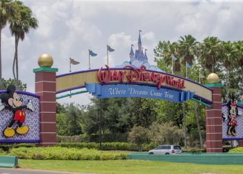 Empleados de Disney son detenidos por delitos sexuales