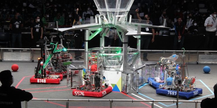 Inician las primeras competencias para FIRST