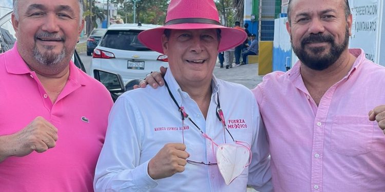 Se registra Julián Ricalde Magaña como aspirante a diputado de Fuerza por México