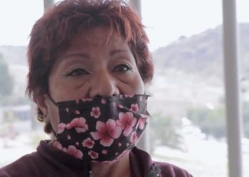 Mujer entrega a su hijo por ser uno de los agresores en La Corregidora