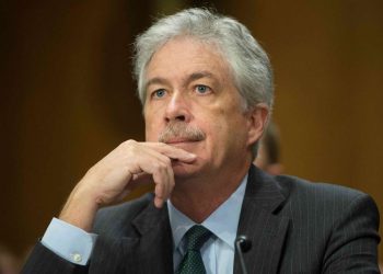 Director de la CIA, Williams Burns da positivo a Covid-19