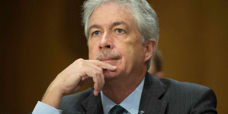 Director de la CIA, Williams Burns da positivo a Covid-19