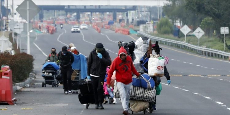 Aumenta la cifra de migrantes detenidos para cruzar la frontera a Estados Unidos