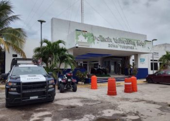 Muere turista en manos de la policía turística de Cancún