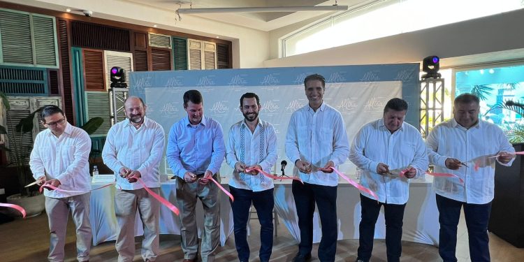 Se realiza corte de listón en Wyndham Alltra Cancún