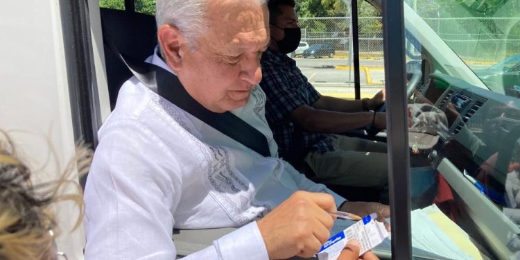 Llega AMLO a Chetumal