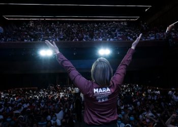 Somos una gran familia que lleva el mensaje de la 4T casa por casa