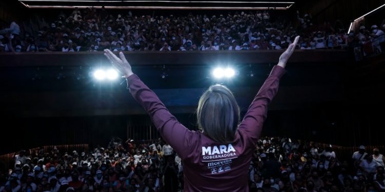 Somos una gran familia que lleva el mensaje de la 4T casa por casa