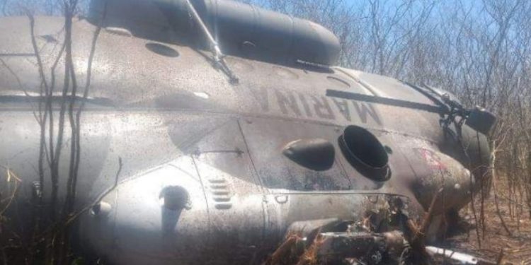 La Marina confirma que resultaron 5 personas heridas tras el desplome de uno de sus helicópteros en Mazatlán