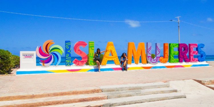 Impulsan promoción de productos y servicios de Isla Mujeres a través de la revista México Desconocido