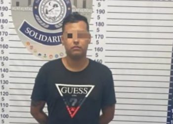 Hallan infraganti a falso policía