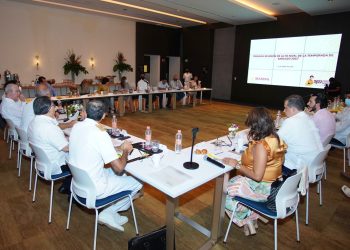 Instalan la Mesa de Coordinación para enfrentar el sargazo en las costas del Caribe Mexicano 2022
