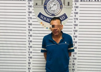 Aseguran a sujeto por posesión de posibles narcóticos en Playa del Carmen