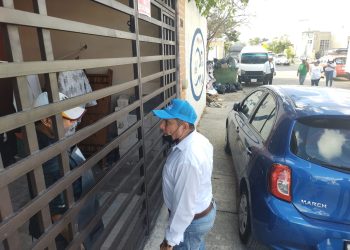 Simpatiza Raymundo Sánchez a vecinos de Villas del Mar 3; escucharon y aceptaron sus propuestas