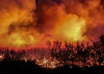 Al menos una persona fallecida y tres heridos en un incendio en Nebraska